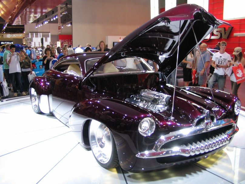 Машина Holden Efijy Concept