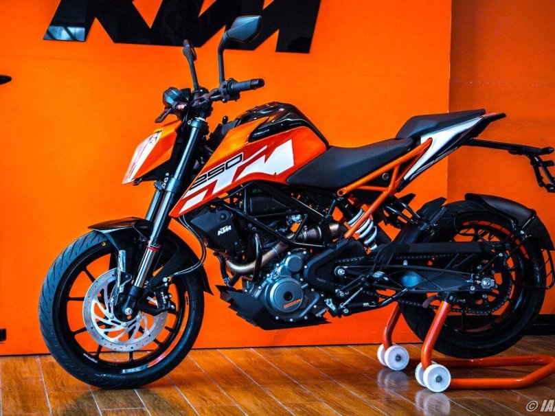 Мотоцикл KTM 250 Duke