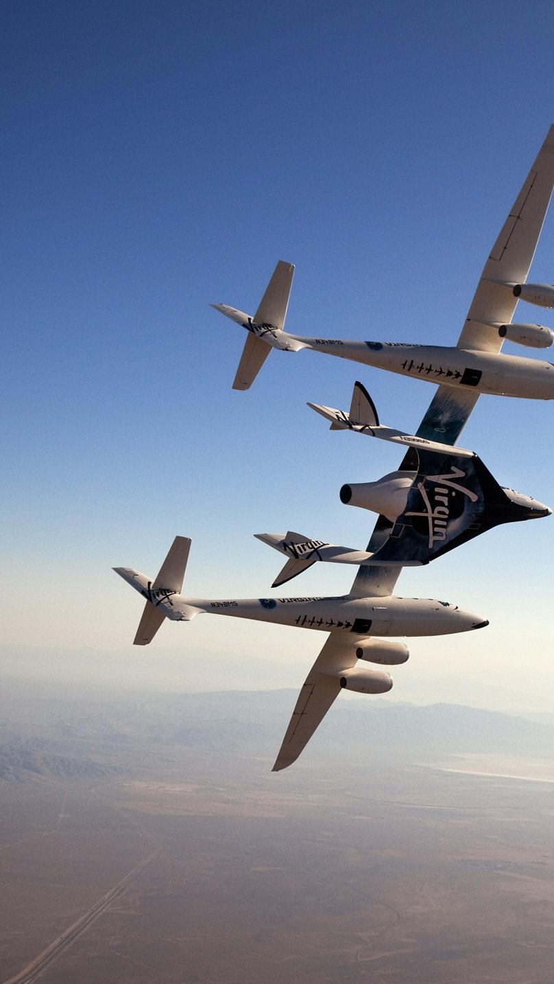 Virgin Galactic самолет