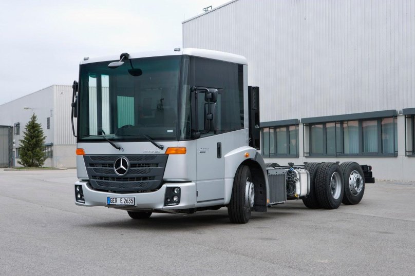 Mercedes Econic кабина