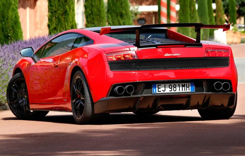 Lamborghini Gallardo LP 570-4 super trodeo Stradale