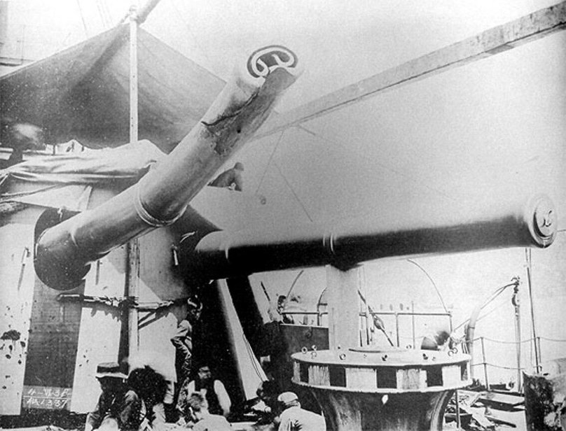 Крейсер Аврора после Цусимского сражения