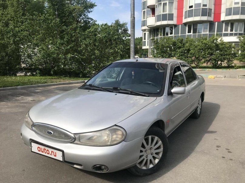 Форд седан 1999