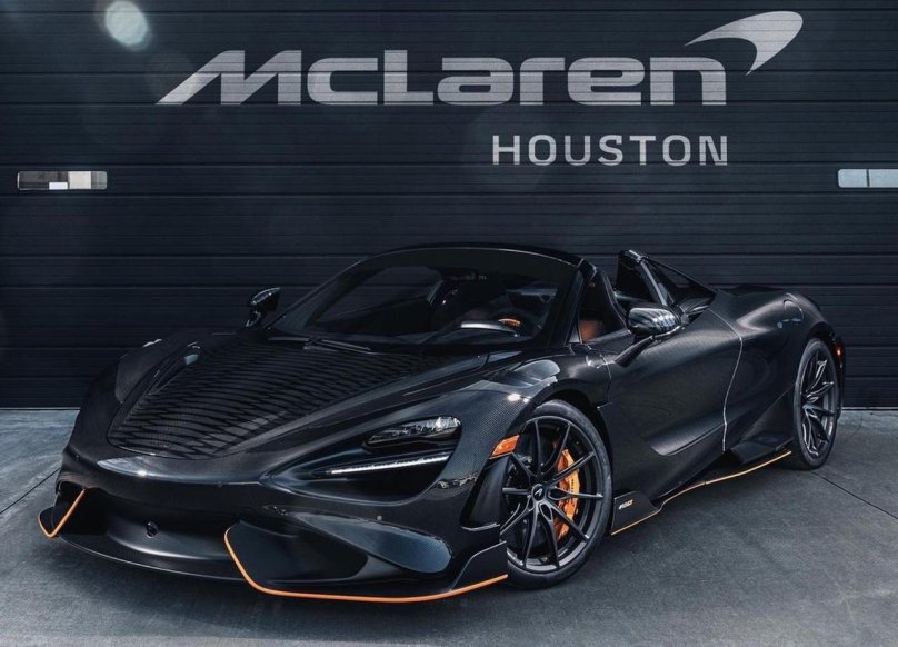 MCLAREN 765lt Black