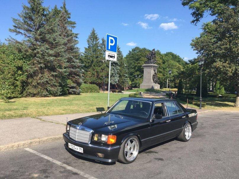Carat Duchatelet Limousine