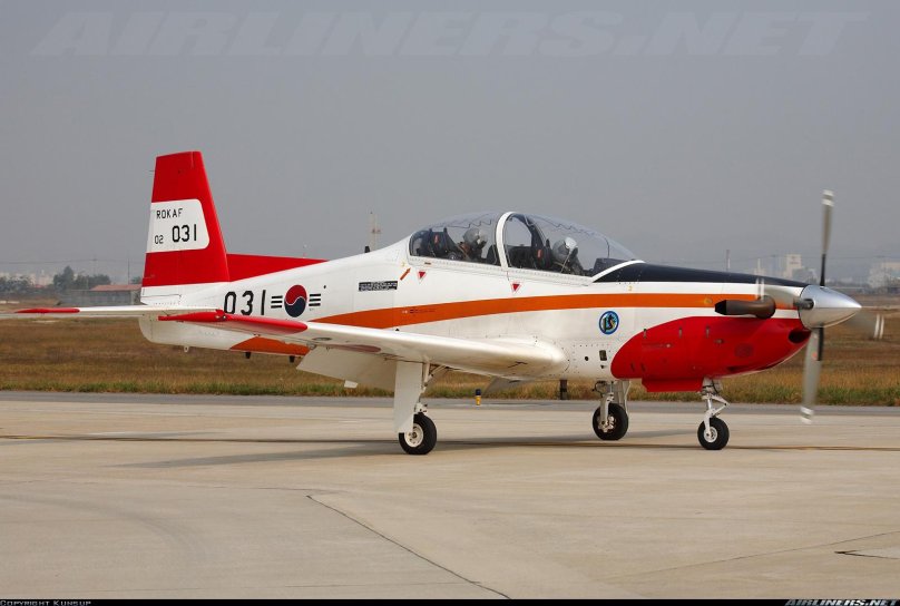 Самолет-Kai KT-1c