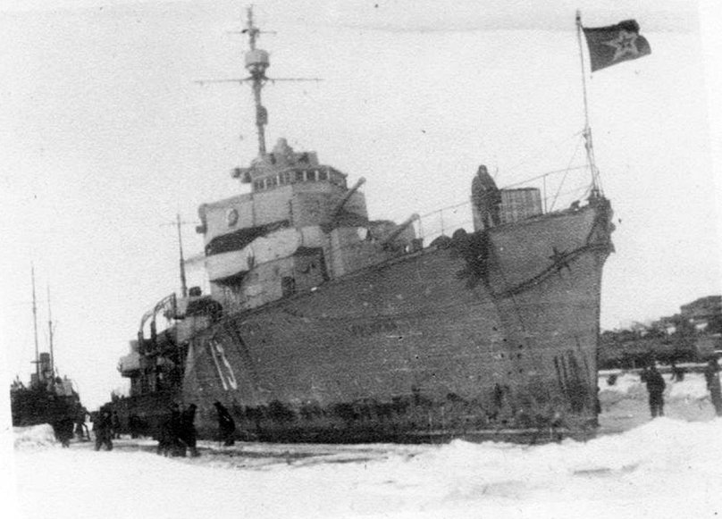 Эскадренный миноносец Грозный, 1942