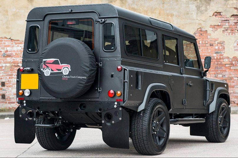 Ленд Ровер Defender 110