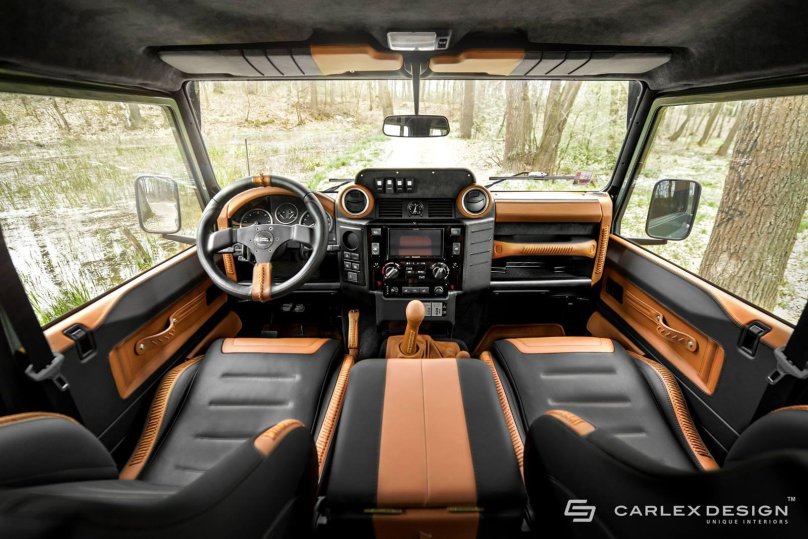 Ленд Ровер Дефендер 110 салон