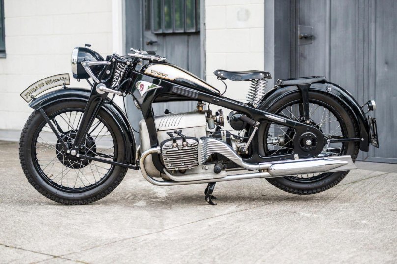 Немецкий мотоцикл Цундапп к800