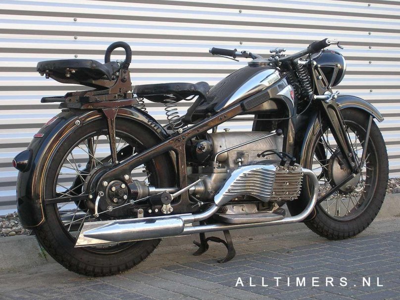 Мотоцикл цундап к800