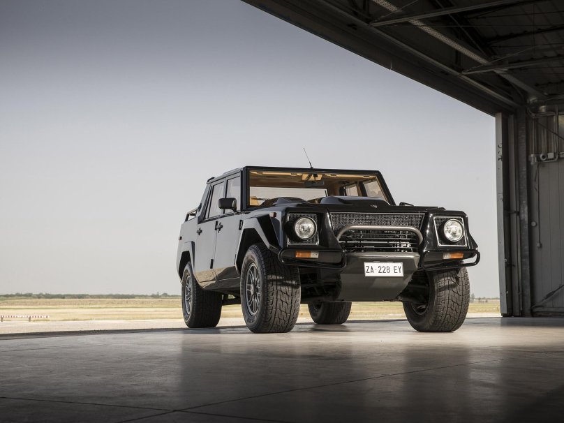 Джип Ламборджини lm002