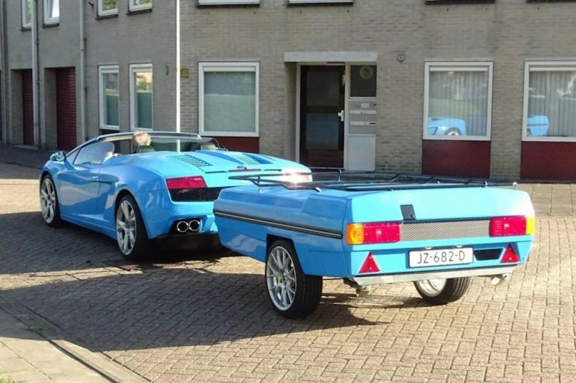 Ламборгини с прицепом Ламборгини