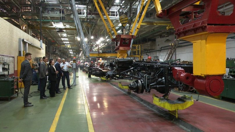 Минский завод тягачей