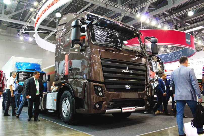 Тягач МАЗ 5440м9