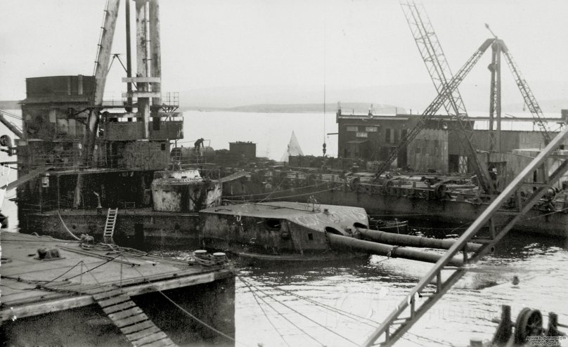 Линейный крейсер Лютцов на дне