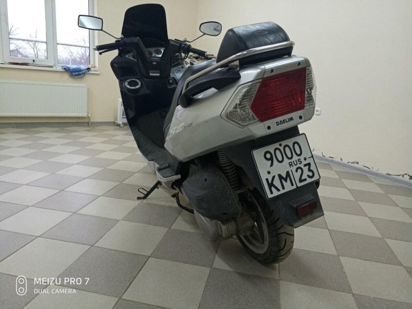 Макси скутер Daelim s250 коленвал