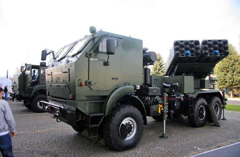 Грузовики DAC6.135