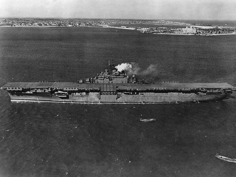 USS Essex 1943