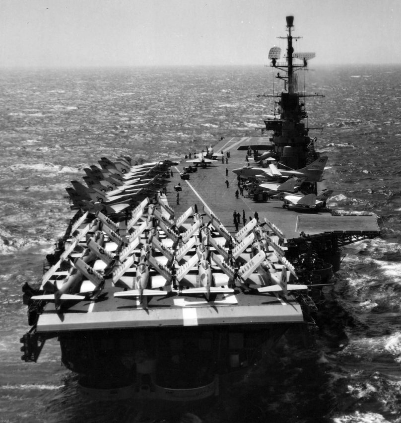 Авианосец Эссекс вторая мировая