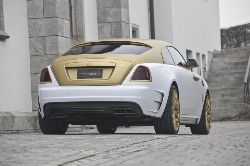 Золотой Mansory Rolls-Royce Wraith Palm Edition 999