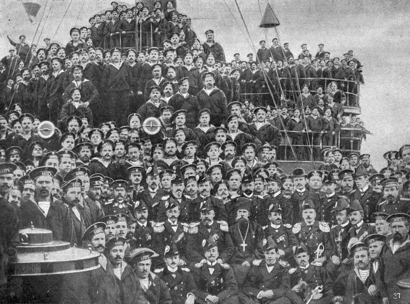 Моряки крейсера Варяг 1904