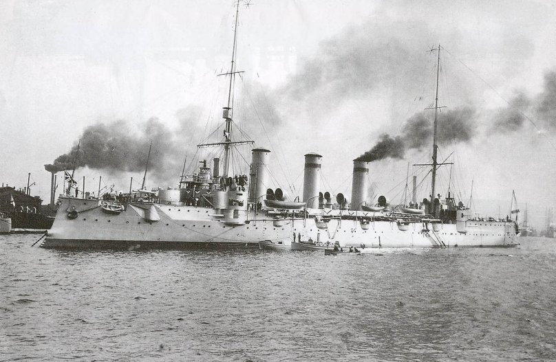 Олег бронепалубный крейсер