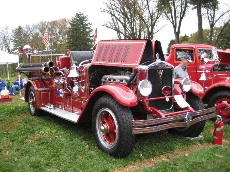 Автомобиль American la France