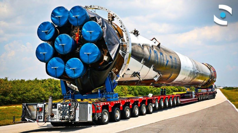 Ракета Элона маска Falcon 9