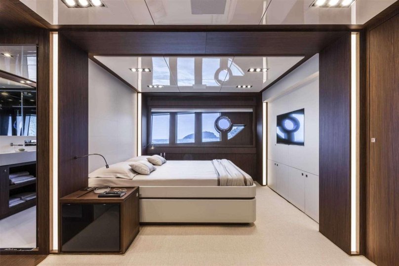 Яхта Riva Folgore 88