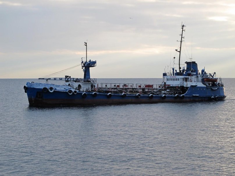 Танкер Эланд