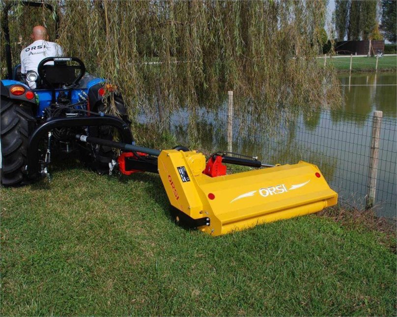 Косилка дорожная краевая "Cheege" марка КДК 184 Ростсельмаш