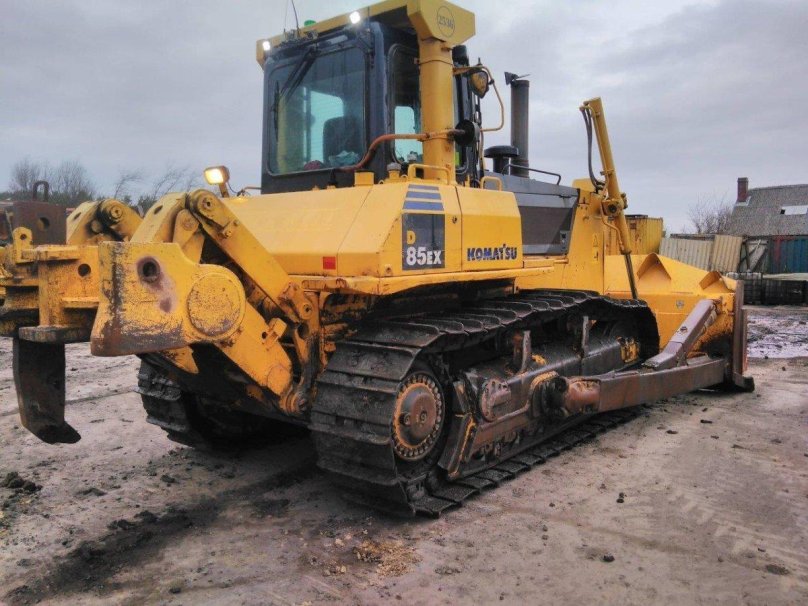 Komatsu d85ex-15