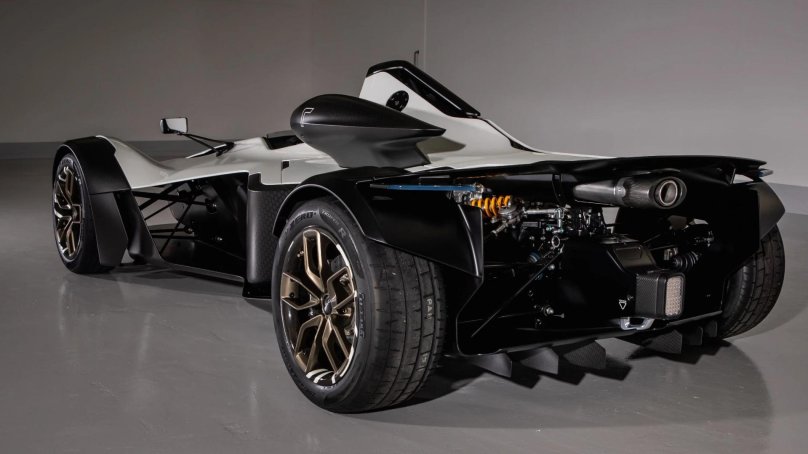 Mono спорткар