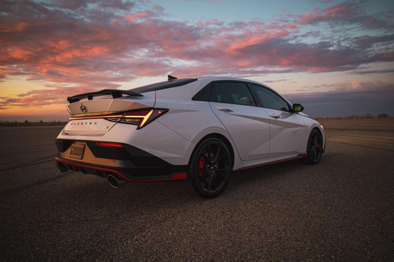 Hyundai Elantra n 2024