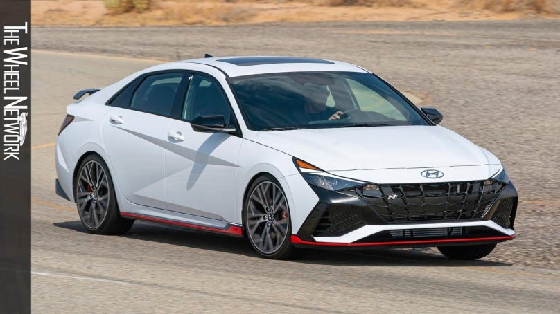 Hyundai Elantra 2022