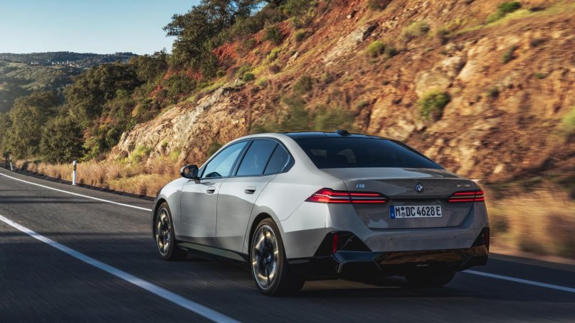 BMW i5 2024