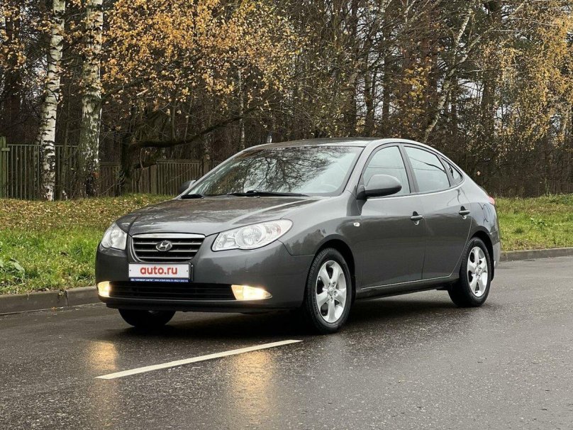 Hyundai Elantra 4 HD 2006-2011 белый фон ё