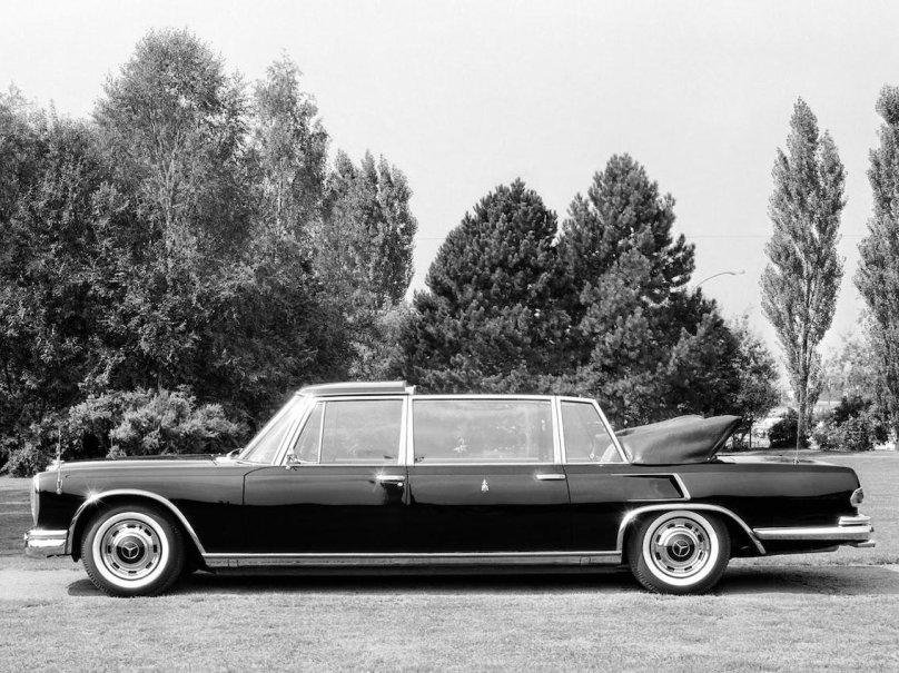 Мерседес Бенц 600 Ландо