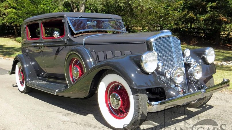 Pierce arrow sedan 1933