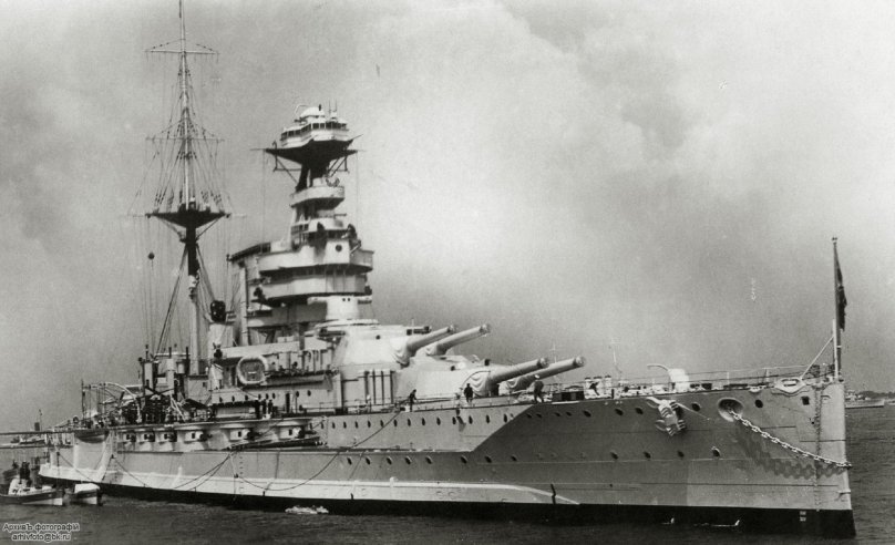 HMS Queen Elizabeth линкор