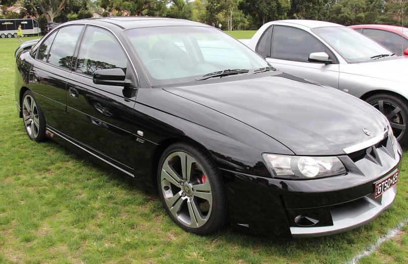 HSV GTS леворульный