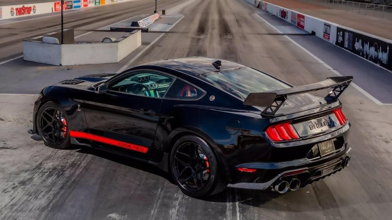 Ford Shelby gt500 code Red