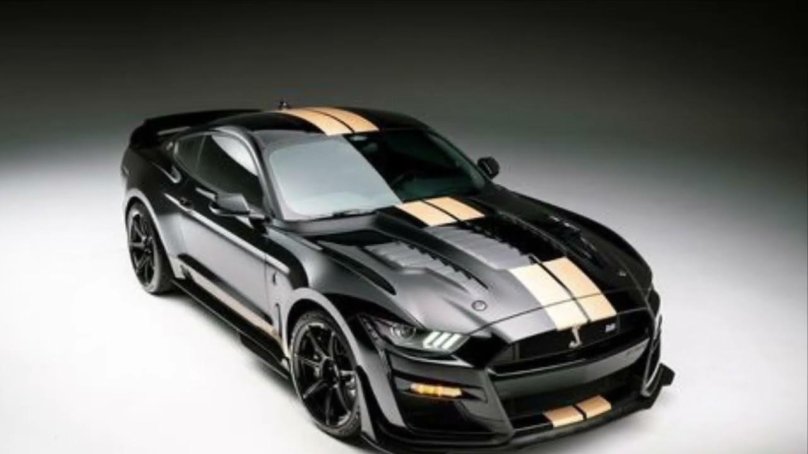 Форд Мустанг 2022