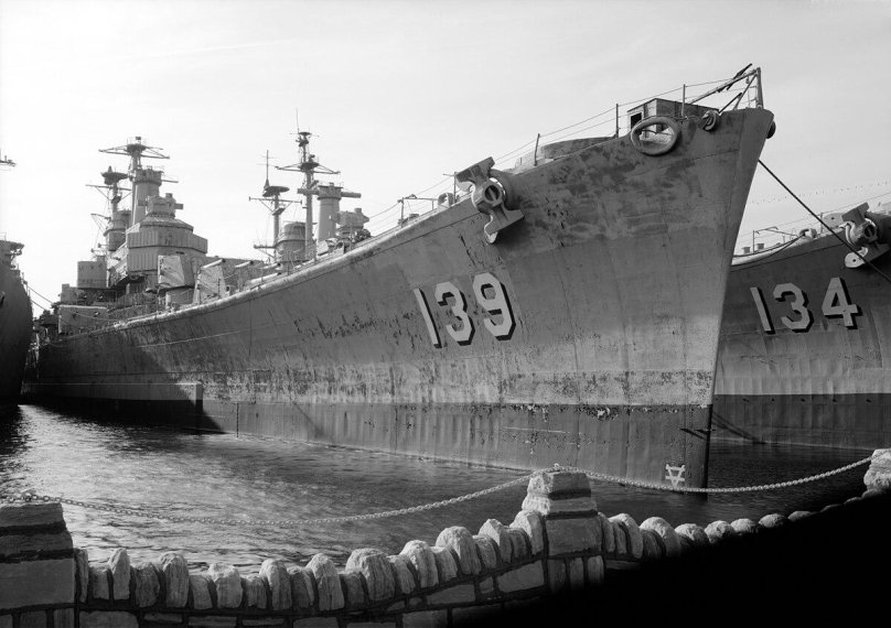 USS Salem CA-139