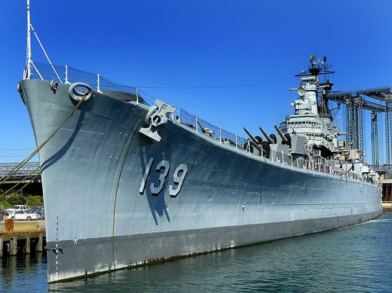 Крейсер USS Salem (CA-139)