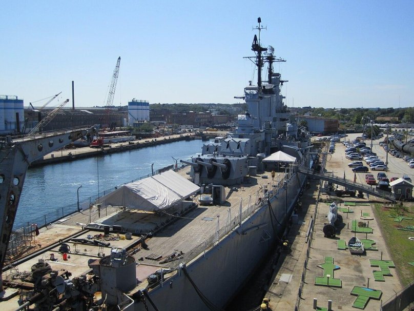 Крейсер USS Salem