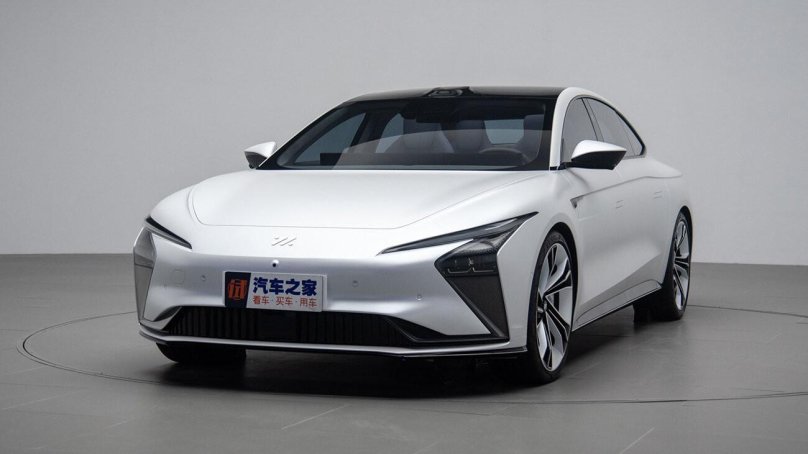 Zhiji l7 электрокар