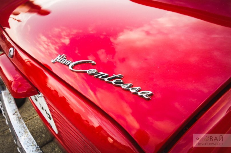 Эмблемы старинных автомобилей