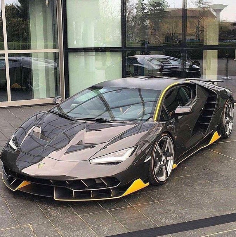 Ламборгини кентанарио